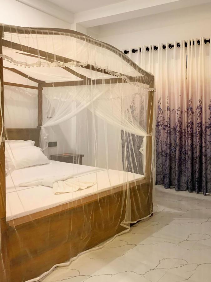 Golden Wave Hotell Ahangama Eksteriør bilde