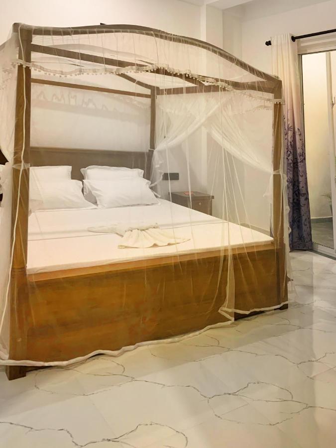 Golden Wave Hotell Ahangama Eksteriør bilde