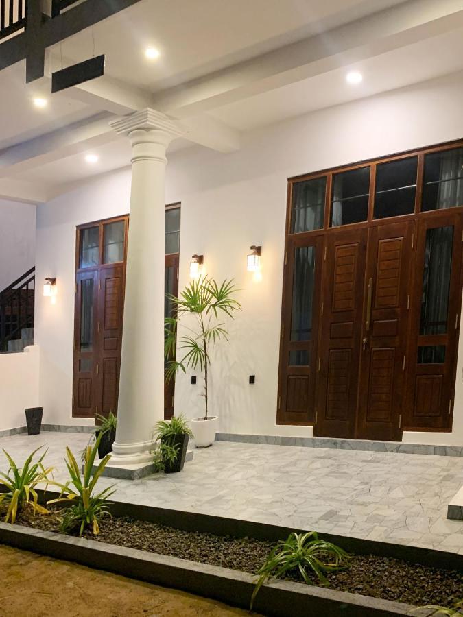 Golden Wave Hotell Ahangama Eksteriør bilde