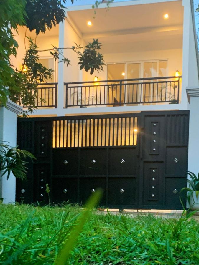 Golden Wave Hotell Ahangama Eksteriør bilde